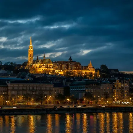 Next To New York Palace Center 2 Lägenhet *