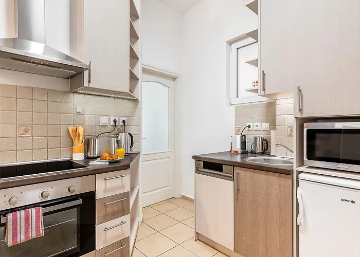 شقة Next To New York Palace Center Apartment, 2bedrooms,2ac,metro 1 Min