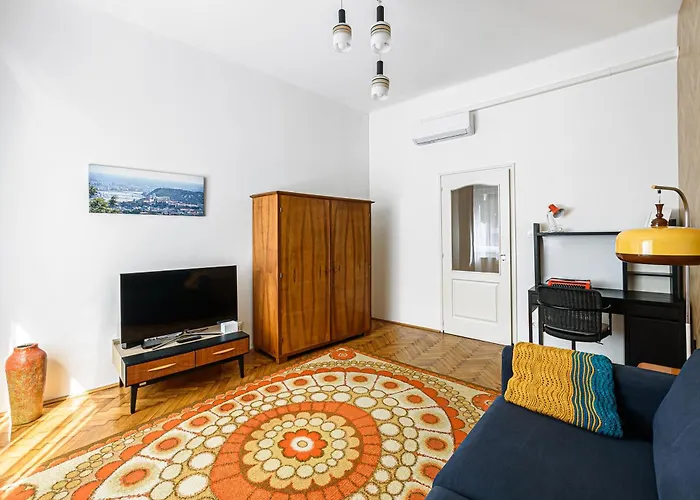 Next To New York Palace Center Apartment, 2bedrooms,2ac,metro 1 Min *